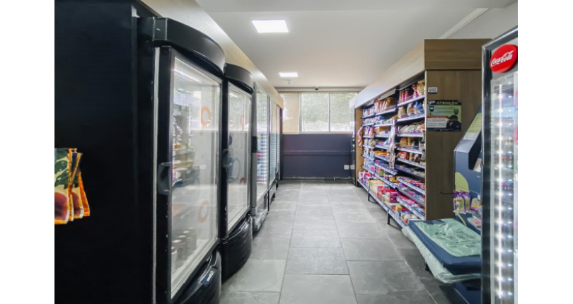 Apartamento à venda no Bairro do Parque Maria Domitila na Rua Willis Roberto Banks 549, no Condomínio Residencial América 