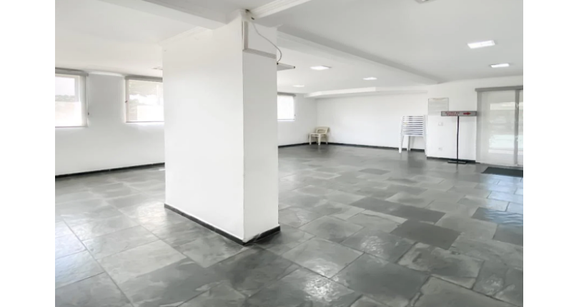 Apartamento à venda no Bairro do Parque Maria Domitila na Rua Willis Roberto Banks 549, no Condomínio Residencial América 