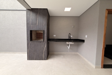 Sobrado novo à venda no Bairro da Vila Mangalot na Rua Itapinima,