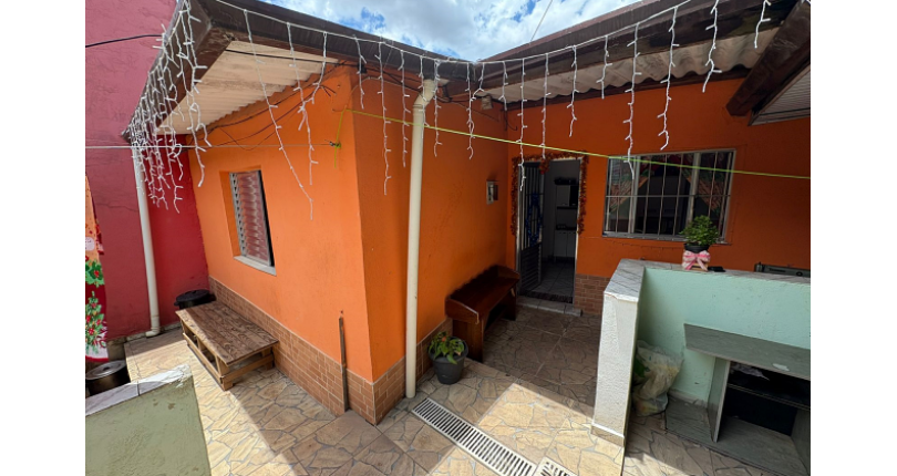  Casa à venda em Osasco no Bairro da Ayrosa na Rua Francisco de Almeida