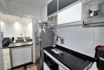 Apartamento à venda no Bairro do Parque Maria Domitila na Rua Willis Roberto Banks 525