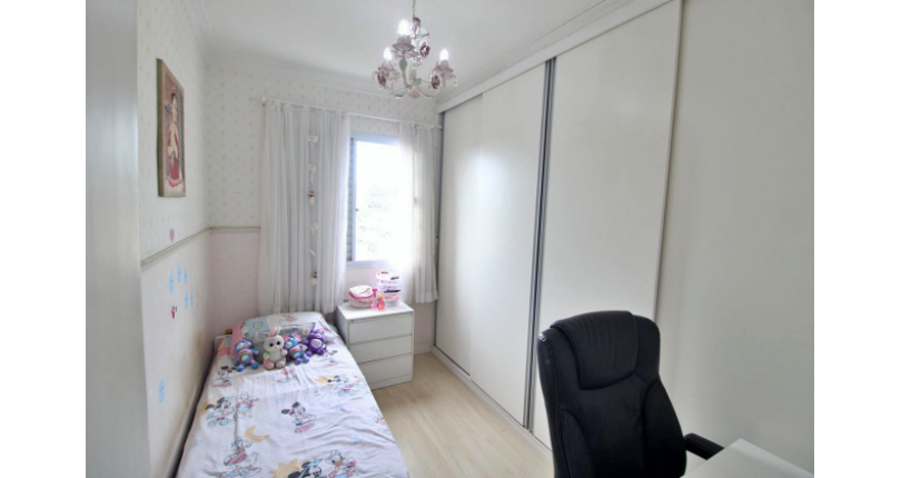 Apartamento à venda no Bairro do Parque Maria Domitila na Rua Willis Roberto Banks 525