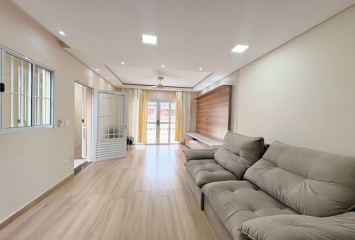 Sobrado à venda no Bairro do Jardim Santa Fé (Zona Oeste) na Rua Floriano Alves da Costa