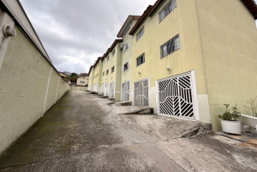 Sobrado à venda no Bairro da Vila Boaçava na Rua Itamogi 112, Condomínio Residencial Itamoji, 