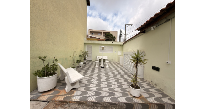 Sobrado à venda no Bairro da Vila Boaçava na Rua Itamogi 112, Condomínio Residencial Itamoji, 