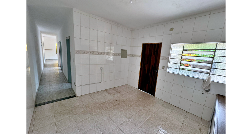 Casa Térrea à venda no Bairro do Jardim Regina na Rua Andrade Velosino,