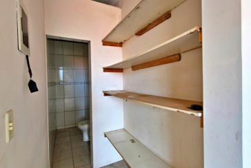 Lindo Sobrado amplo à venda no Bairro do Parque São Domingos na Rua Doutor Odon Carlos de Figueiredo Ferraz