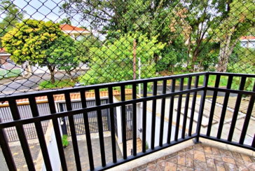 Lindo Sobrado amplo à venda no Bairro do Parque São Domingos na Rua Doutor Odon Carlos de Figueiredo Ferraz