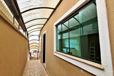 Lindo Sobrado amplo à venda no Bairro do Parque São Domingos na Rua Doutor Odon Carlos de Figueiredo Ferraz