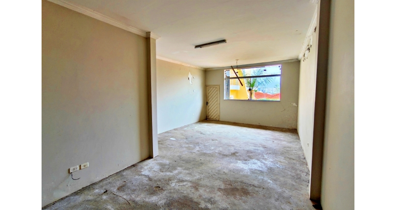 Lindo Sobrado amplo à venda no Bairro do Parque São Domingos na Rua Doutor Odon Carlos de Figueiredo Ferraz