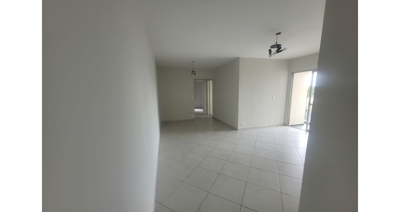 Apartamento à venda no Bairro da Vila Mangalot na Praça Itaquirai 10