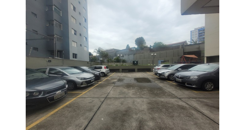 Apartamento à venda no Bairro da Vila Mangalot na Praça Itaquirai 10