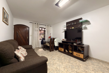 Sobrado Impecável na Vila Jaguari – Pronto para Morar!