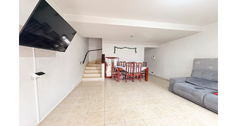  Sobrado à venda no Bairro da Vila Boaçava na Rua Ribeirão Vermelho,