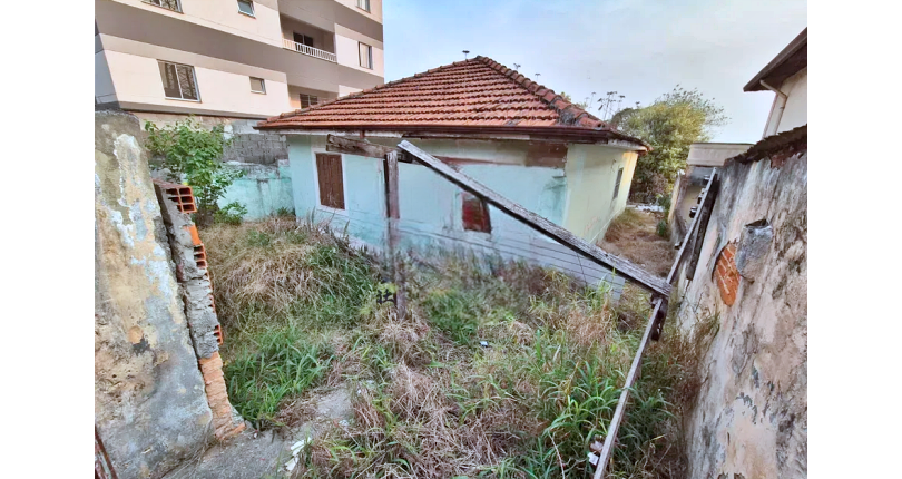 Terreno à venda no Bairro da Vila Guedes na Rua Francisco Chaves Pinheiro