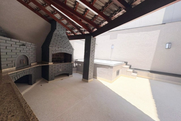  Sobrado à venda no Bairro do Jardim Regina na Rua José Baroncelli,