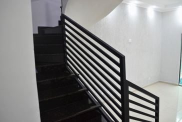 Sobrado à venda no Bairro do Jardim Líbano na Rua Afonso Lobardi,