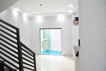 Sobrado à venda no Bairro do Jardim Líbano na Rua Afonso Lobardi,