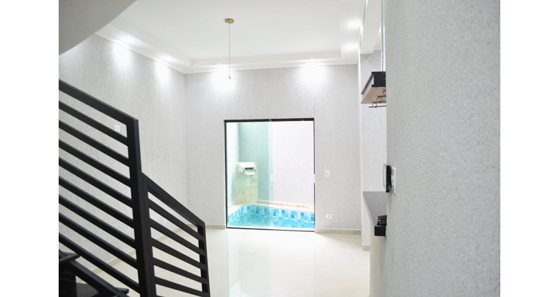 Sobrado à venda no Bairro do Jardim Líbano na Rua Afonso Lobardi,