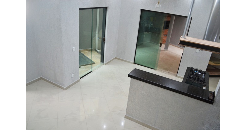 Sobrado à venda no Bairro do Jardim Líbano na Rua Afonso Lobardi,