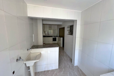 Casa assobradada à venda no Bairro do Jardim Vista Linda na Rua Francisco Beltrão