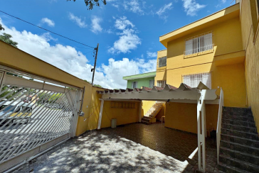 Casa assobradada à venda no Bairro do Jardim Vista Linda na Rua Francisco Beltrão