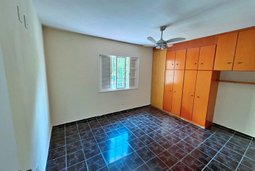 Casa assobradada à venda no Bairro do Jardim Vista Linda na Rua Francisco Beltrão