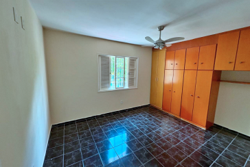 Casa assobradada à venda no Bairro do Jardim Vista Linda na Rua Francisco Beltrão