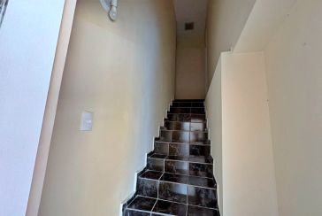 Casa assobradada à venda no Bairro do Jardim Vista Linda na Rua Francisco Beltrão