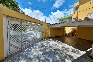 Casa assobradada à venda no Bairro do Jardim Vista Linda na Rua Francisco Beltrão