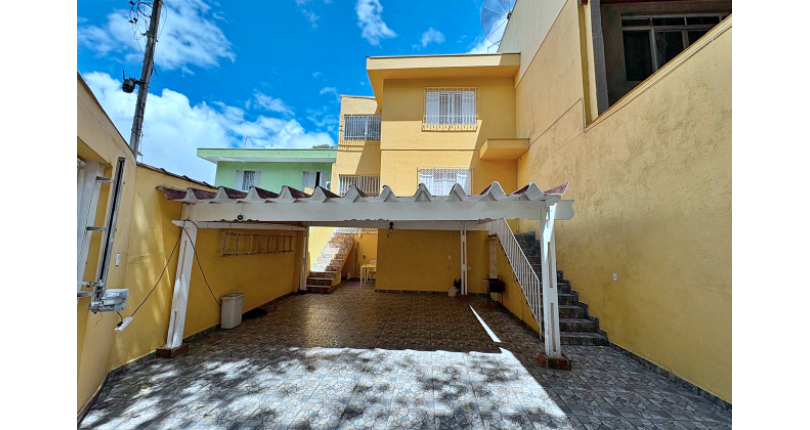 Casa assobradada à venda no Bairro do Jardim Vista Linda na Rua Francisco Beltrão