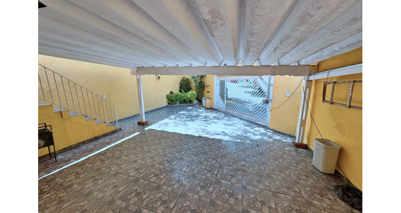 Casa assobradada à venda no Bairro do Jardim Vista Linda na Rua Francisco Beltrão