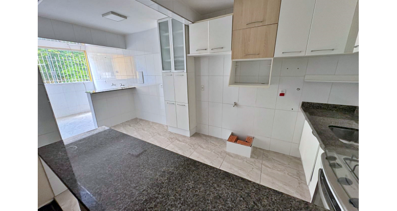 Casa assobradada à venda no Bairro do Jardim Vista Linda na Rua Francisco Beltrão