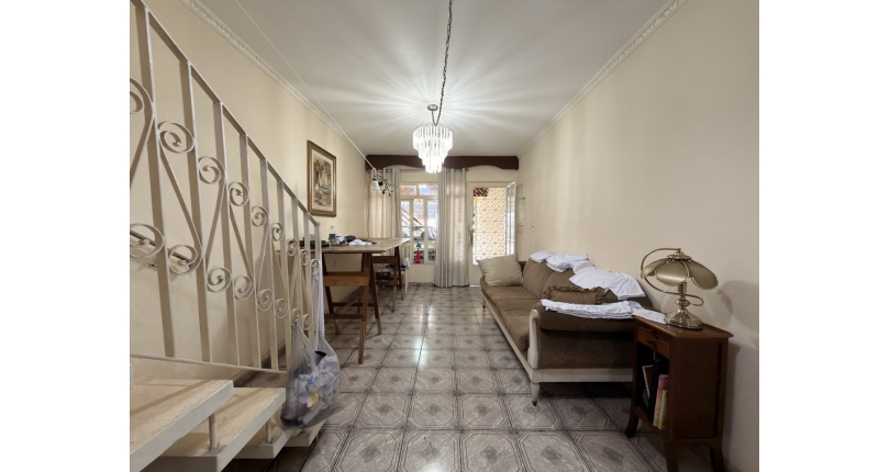 Sobrado à venda no Bairro da Vila dos Remédios na Rua Antônio Ayrosa