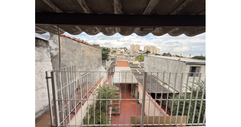 Sobrado à venda no Bairro da Vila dos Remédios na Rua Antônio Ayrosa