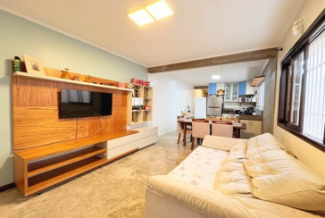 Oportunidade: Bela Casa Térrea à venda no Bairro do Jardim Mangalot na Rua Desembargador Cândido da Cunha Cintra