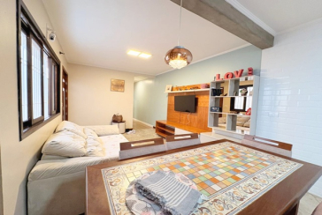 Oportunidade: Bela Casa Térrea à venda no Bairro do Jardim Mangalot na Rua Desembargador Cândido da Cunha Cintra