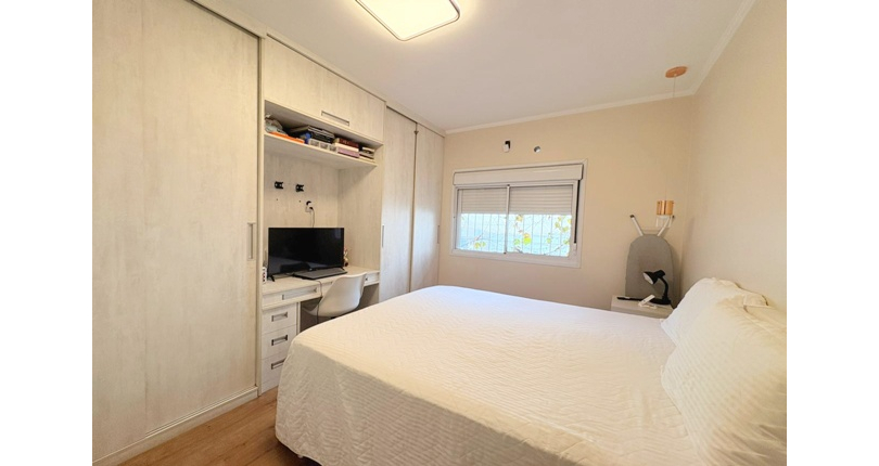 Oportunidade: Bela Casa Térrea à venda no Bairro do Jardim Mangalot na Rua Desembargador Cândido da Cunha Cintra