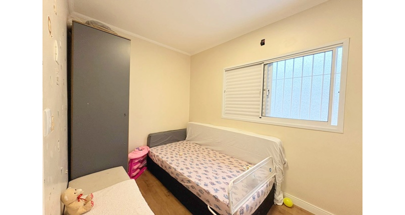 Oportunidade: Bela Casa Térrea à venda no Bairro do Jardim Mangalot na Rua Desembargador Cândido da Cunha Cintra