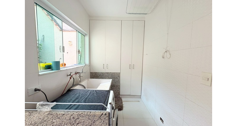 Oportunidade: Bela Casa Térrea à venda no Bairro do Jardim Mangalot na Rua Desembargador Cândido da Cunha Cintra