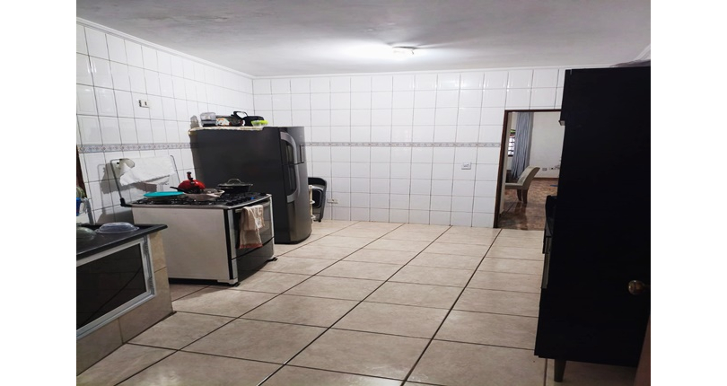 Sobrado à venda no Bairro do Conjunto Residencial Vista Verde na Rua Ricardo Abed,