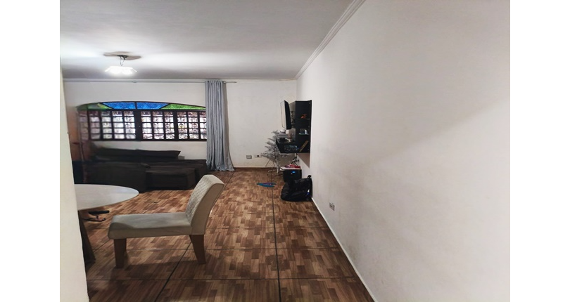 Sobrado à venda no Bairro do Conjunto Residencial Vista Verde na Rua Ricardo Abed,