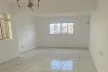  Casa assobradada à venda no Bairro do Jardim Marisa na Rua Antônio Batista,