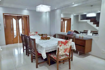 Lindo Sobrado à venda no Bairro do Parque São Domingos na Rua Waltrudes Correa