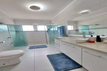 Lindo Sobrado à venda no Bairro do Parque São Domingos na Rua Waltrudes Correa