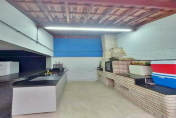 Lindo Sobrado à venda no Bairro do Parque São Domingos na Rua Waltrudes Correa