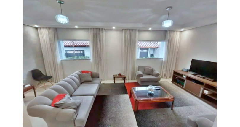 Lindo Sobrado à venda no Bairro do Parque São Domingos na Rua Waltrudes Correa