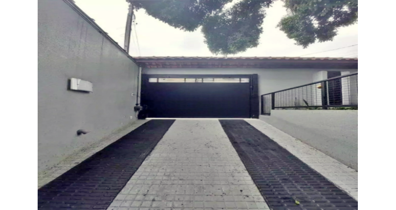 Lindo Sobrado à venda no Bairro do Parque São Domingos na Rua Waltrudes Correa