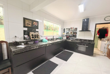  Sobrado à venda no Bairro do Jardim Santo Elias na Rua Durval Fernandes Chaves, 