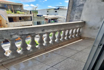  Sobrado à venda no Bairro do  Conjunto Habitacional Turística na Rua Parque do Itatiaia,